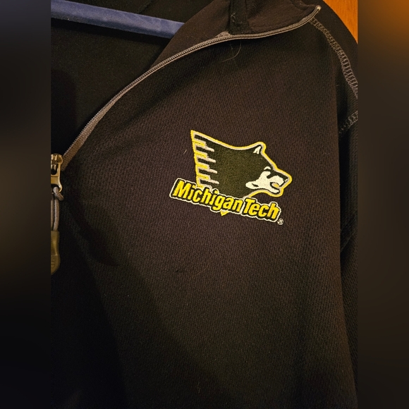 Black Michigan Tech quarterzip - Picture 2 of 4